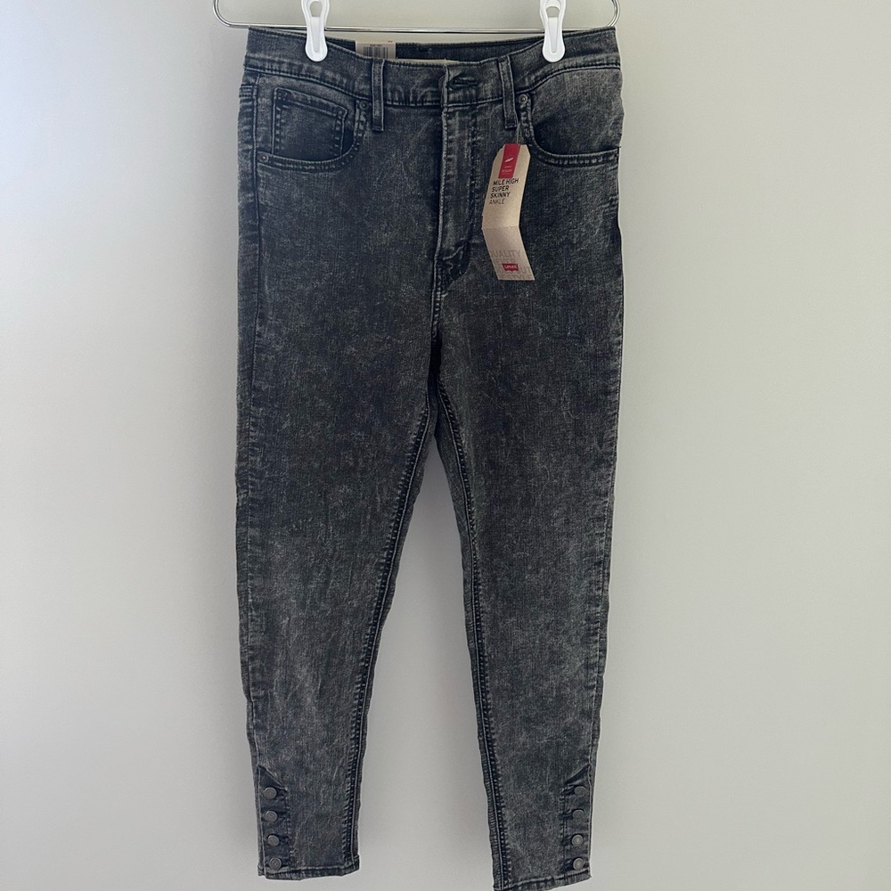 NWT Levi’s Women’s Mile High Skinny Jeans Gray Acid Wash Button Ankle Size 10/30